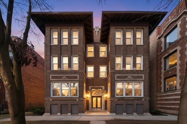 Building Photo - 5212 S Ingleside Ave