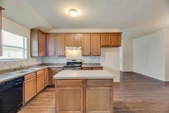 Building Photo - 9701 Brierwood Ln