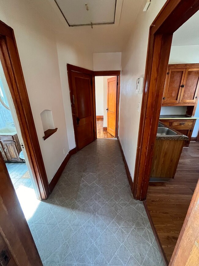 Building Photo - 2503 N 52nd St