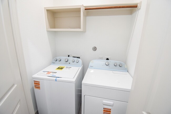 Building Photo - 7973 Joy St