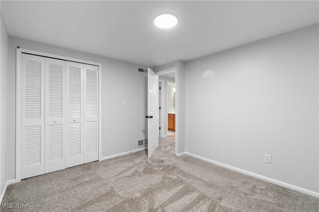 Building Photo - 16982 Bob White Cir