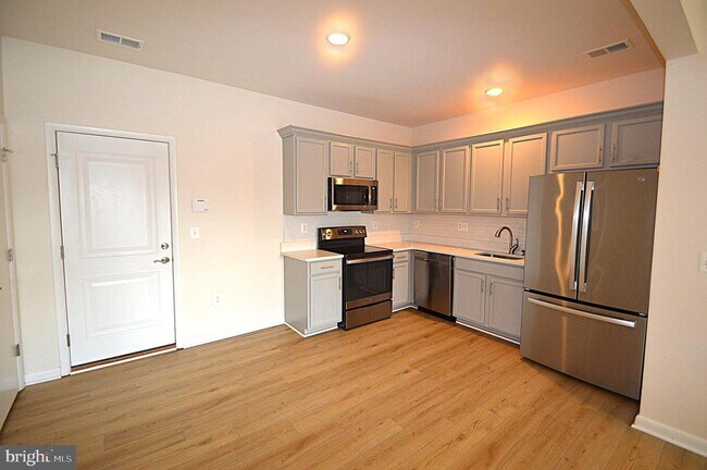 Building Photo - 20508 Milbridge Ter