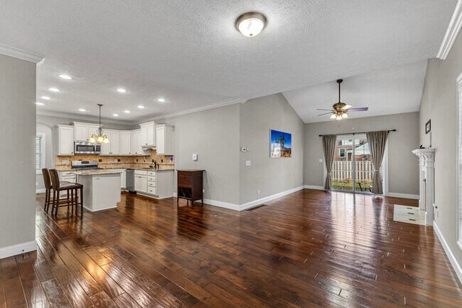 Building Photo - 345 Kenilworth Rd