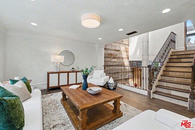 Building Photo - 2408 34th St