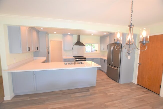 Building Photo - Beautiful 1,396 square foot home situated ...