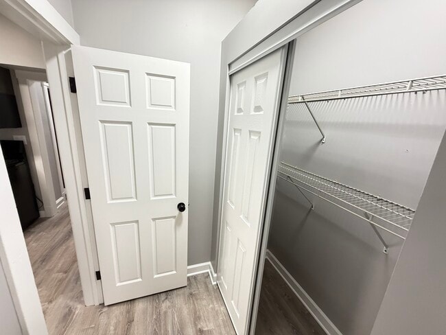 Building Photo - 4838 W Addison St