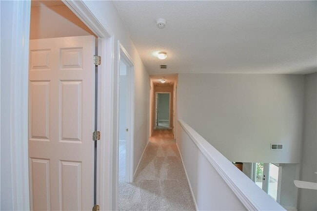 Building Photo - 11765 Carriage Park Ln