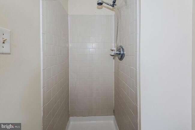 Building Photo - 1116 Soho Ct