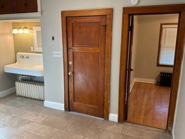 Building Photo - 2445 N 50th St