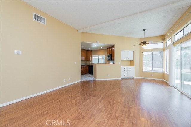 Building Photo - 45 Willowcrest Ln