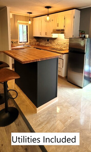 Building Photo - 1Newtown Turnpike