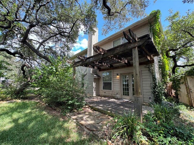 Building Photo - 2311 Portwood Bend Cove