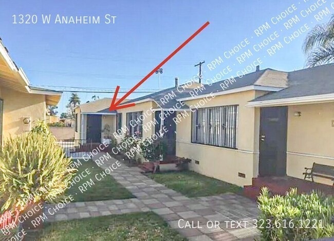 Building Photo - 1320 W Anaheim St