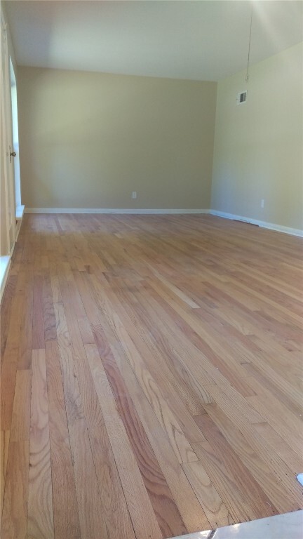 Building Photo - 18 Country Squire Ct