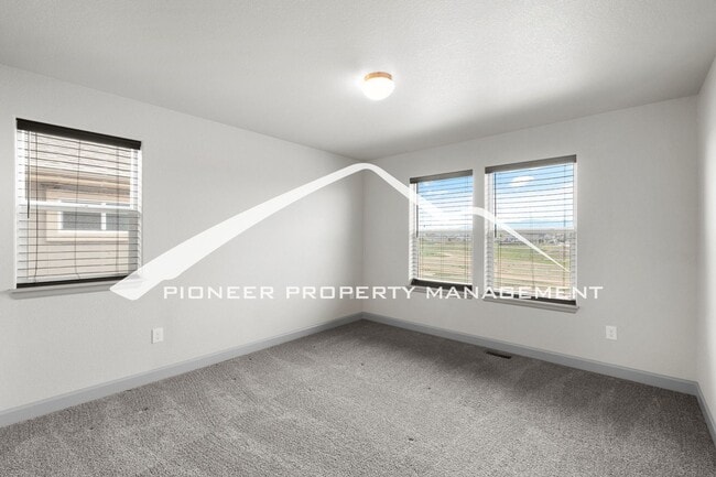 Building Photo - 4 Bed + Office, 2.5 Bath Lorson Ranch Home with Mountain Views & Open Space Behind