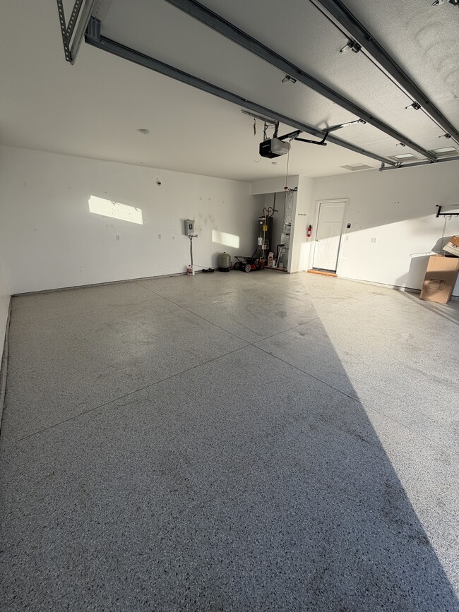 Building Photo - 4280 NE Alexander Way