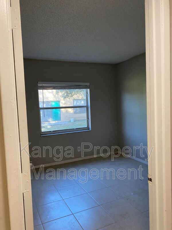 Building Photo - 11451 NW 35th St