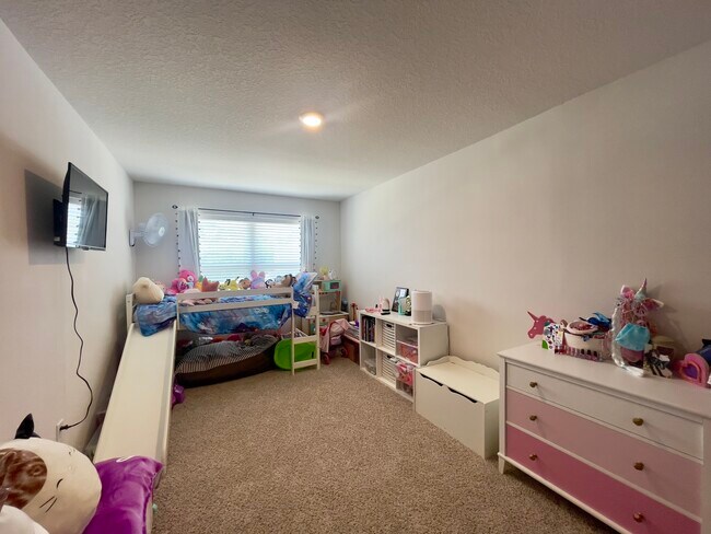 Building Photo - 6725 Sarah Ann Way
