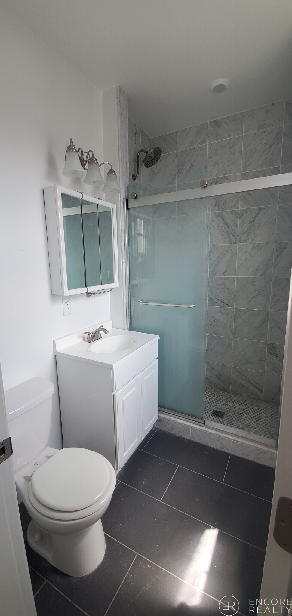 Building Photo - 11 Queensberry St