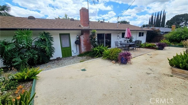 Building Photo - 657 Aurora Dr