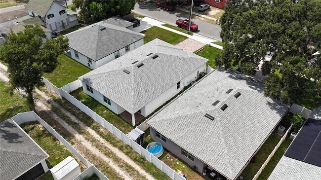 Building Photo - 117 Murphy St