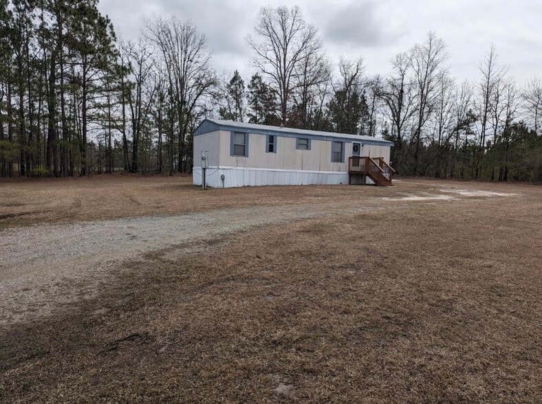 Building Photo - 200 Wild Forest Ln
