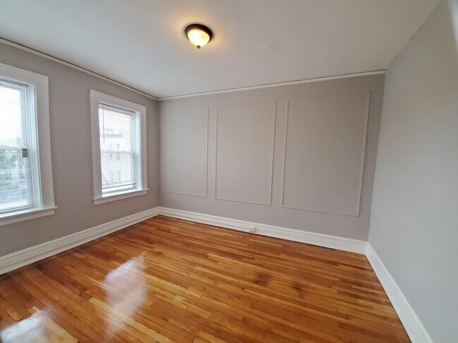 Building Photo - 12 Canfield St