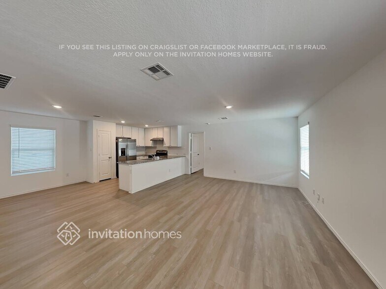 Building Photo - 4120 Waterfall Cv