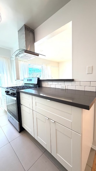 Building Photo - 2009 Preuss Rd