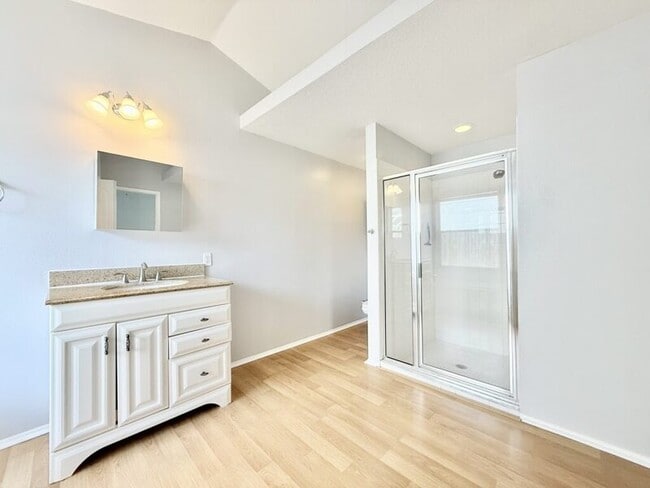 Building Photo - 4768 Ridgemoor Cir