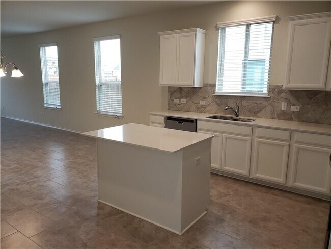 Building Photo - 1105 Cliffbrake Wy