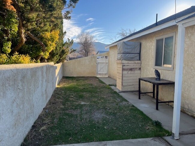 Building Photo - Located in the Heart of Tehachapi!