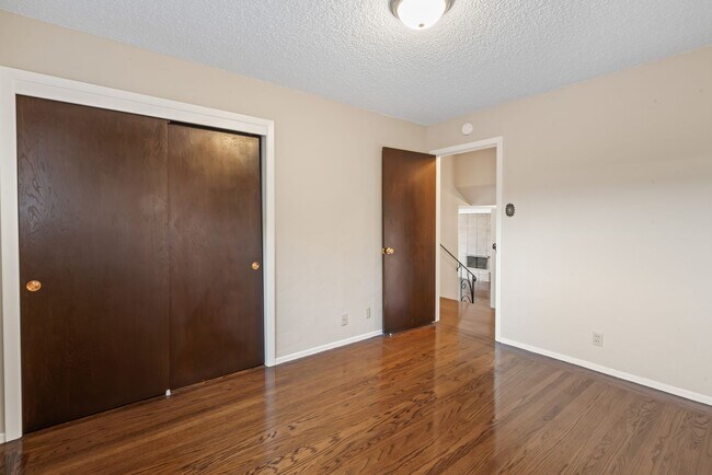 Building Photo - Single-Family Home Located in Peaceful Nei...