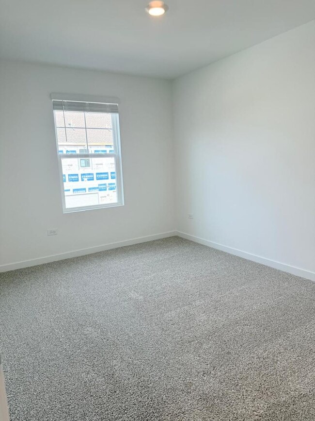 Building Photo - 2235 Barbera Dr
