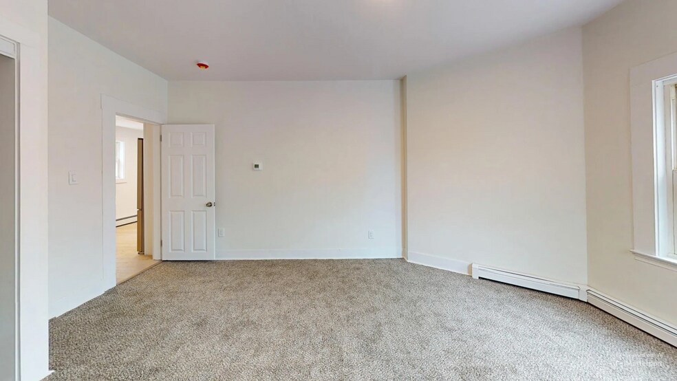 Building Photo - 71 Water St