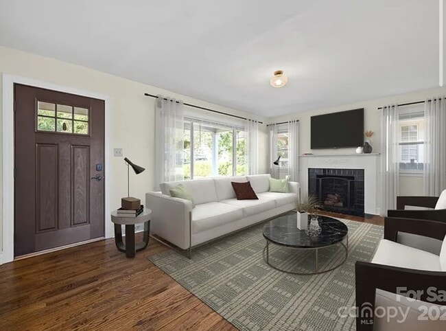 Primary Photo - 216 Sylvania Ave