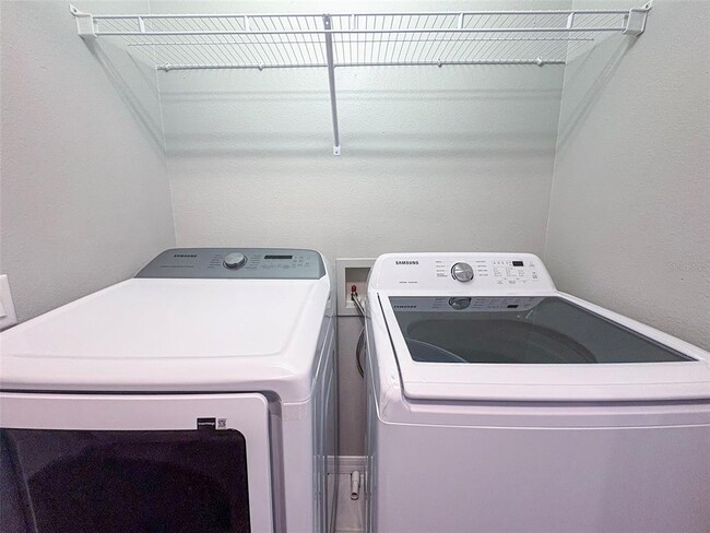 Building Photo - 12837 Kings Crossing Dr