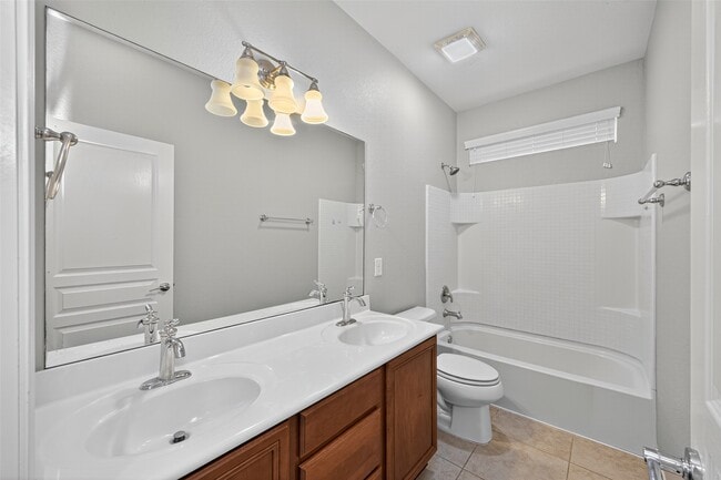 Building Photo - 26 Tidwillow Pl