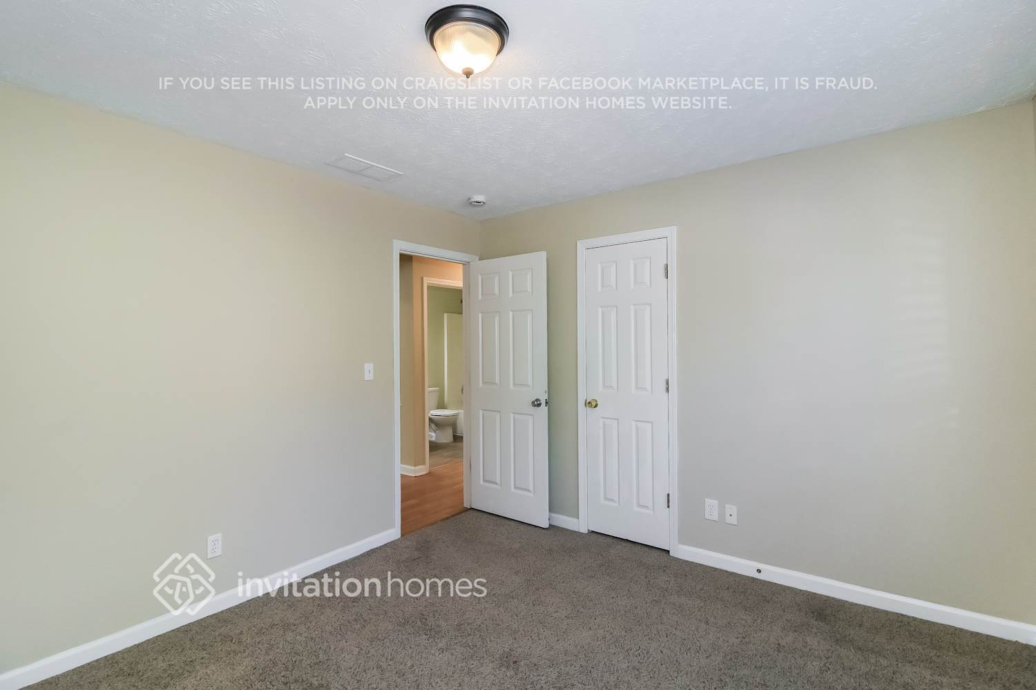 Building Photo - 3061 Lakecrest Dr