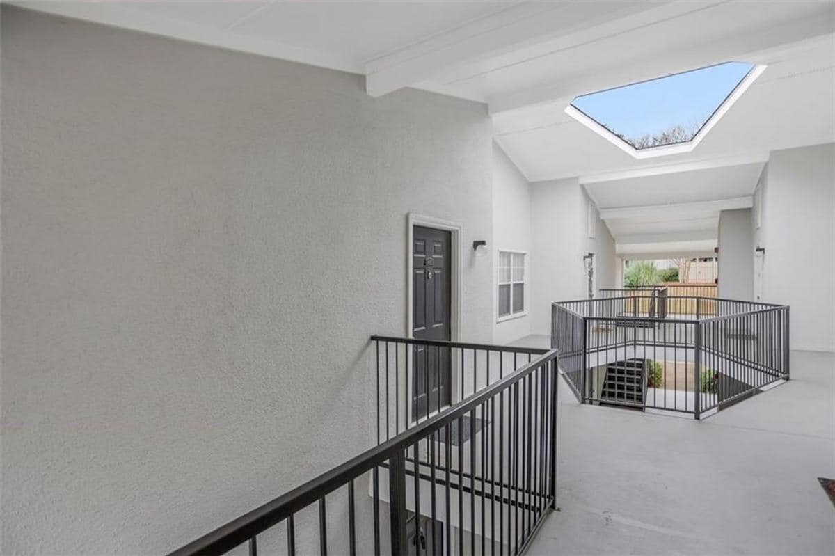 Outside of Unit - 1150 Collier Rd NW