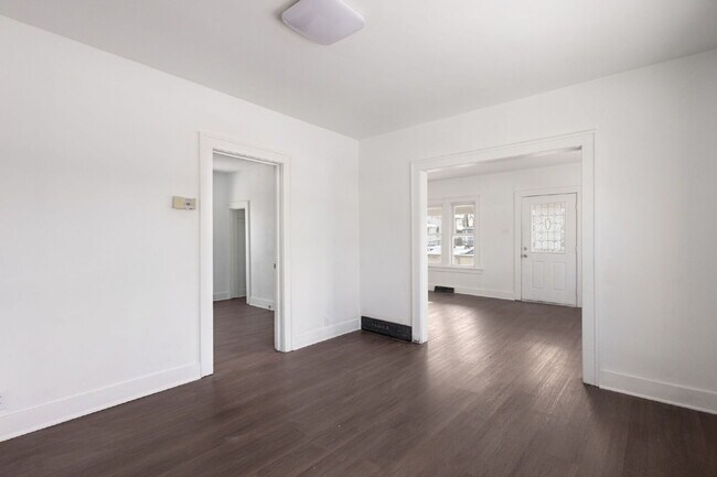 Building Photo - NOW AVAILABLE.  Fully remodeled...