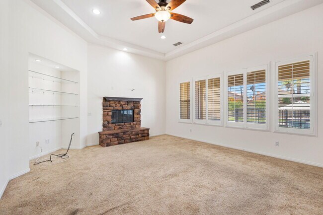 Building Photo - 145 Bellini Way