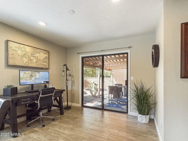 Building Photo - 14679 Love Ct
