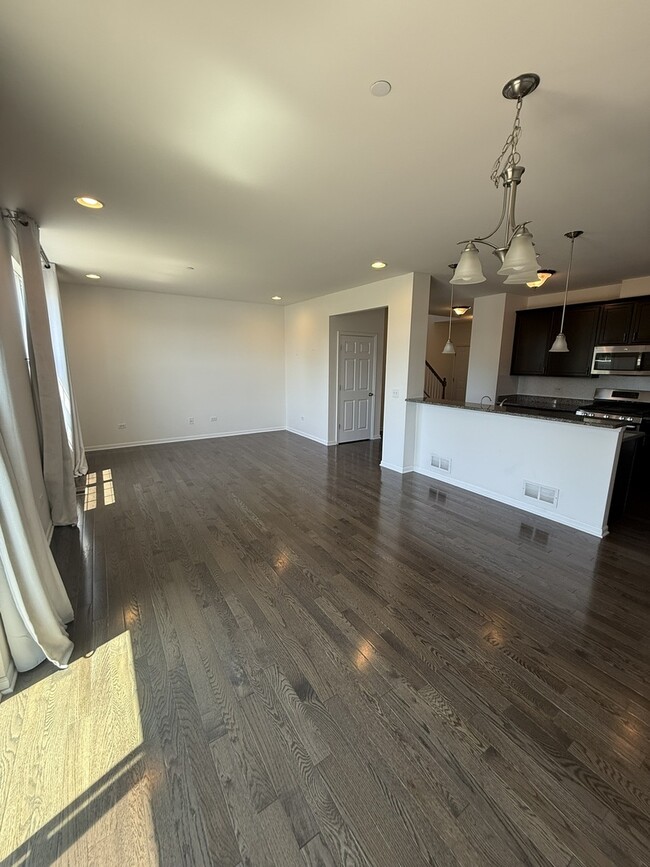 Building Photo - 2856 Henley Ln