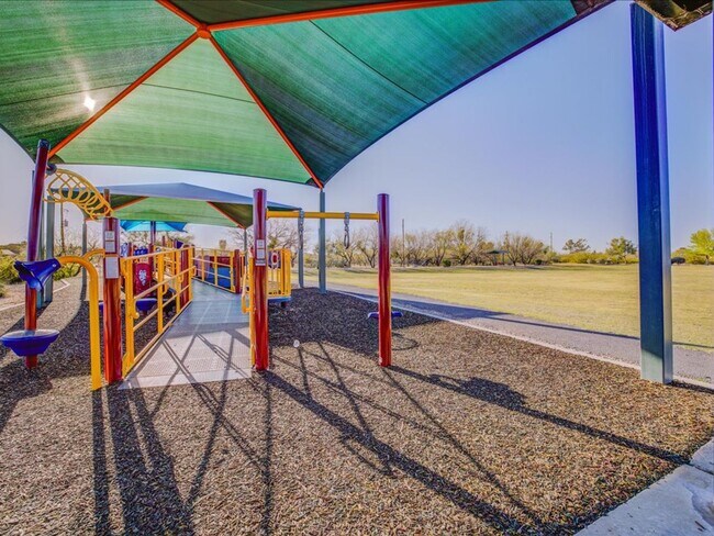 Building Photo - ** WOW $500.00 OFF FIRST FULL MONTHS RENT ...