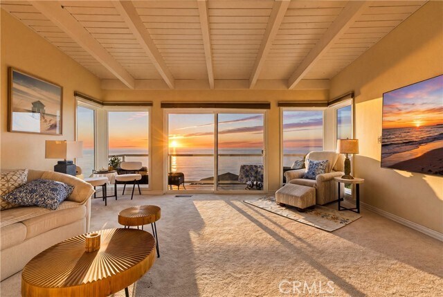 Building Photo - 883 Katella St