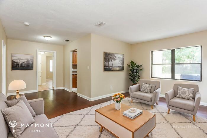 Building Photo - 5453 Oak Forest Dr