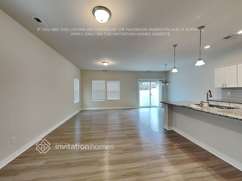 Building Photo - 3007 Ayana Dr