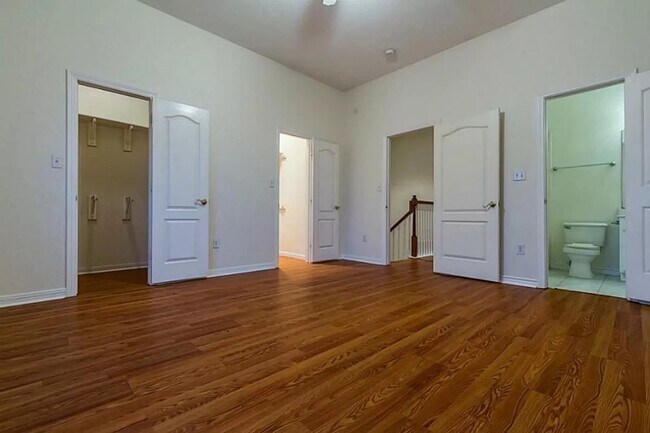 Building Photo - 4227 Benard Ct