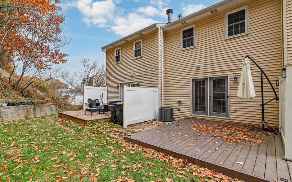 Building Photo - 417 Ten Point Ln